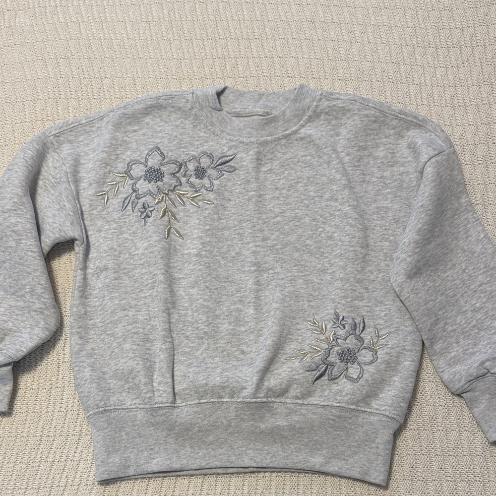 Abercrombie Kids Gray Floral Sweatshirt (size 9/10)